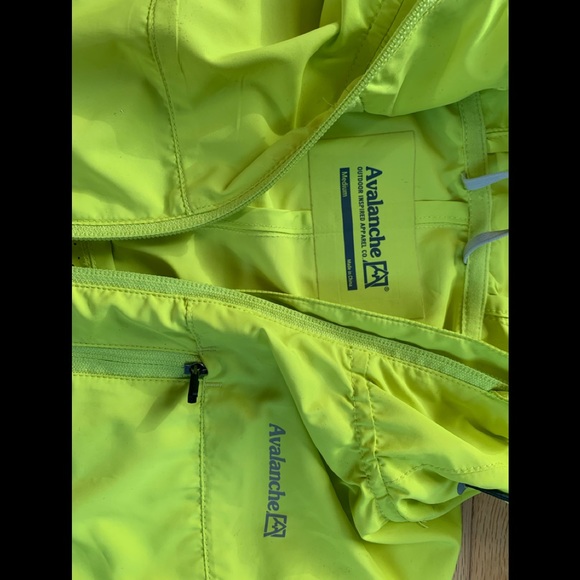 Avalanche Neon Yellow Windbreaker Jacket Sz. M - Picture 4 of 4